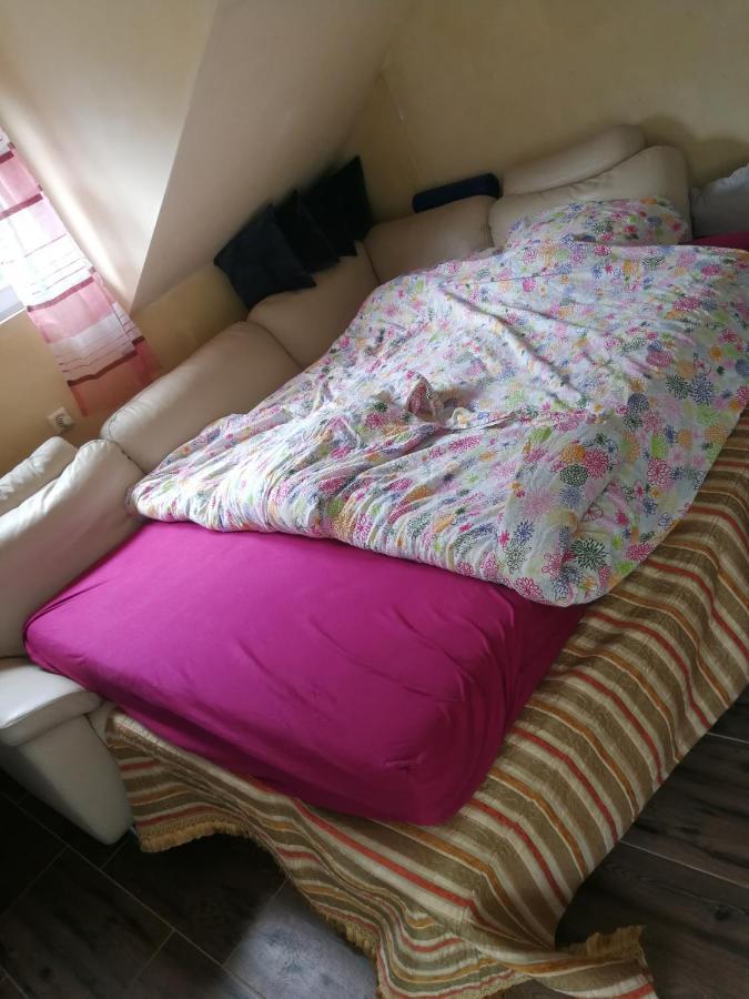Wohlfuehloase - Zimmer, Appartment - Im Herzen Starnbergs الغرفة الصورة
