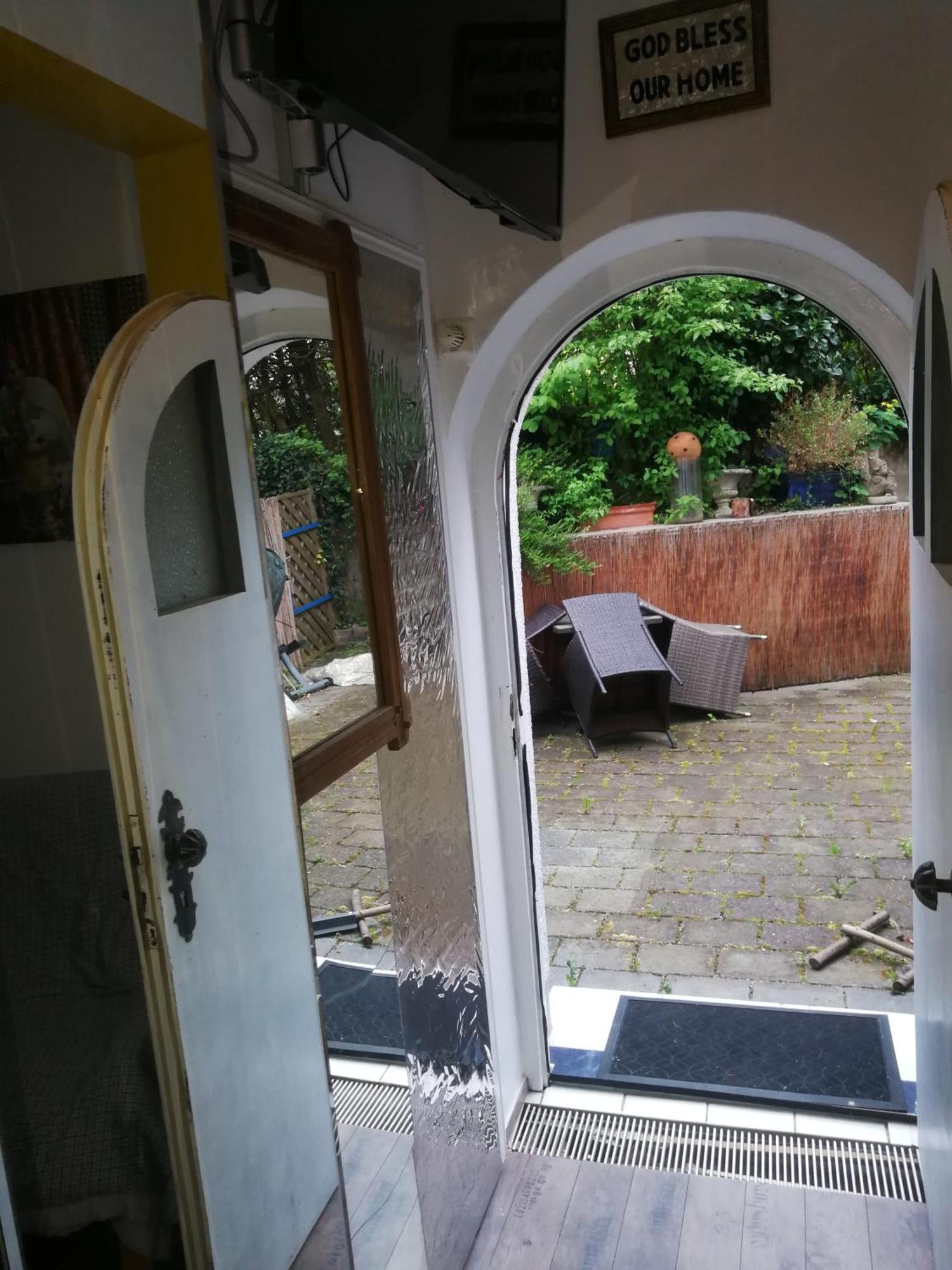 Wohlfuehloase - Zimmer, Appartment - Im Herzen Starnbergs الغرفة الصورة