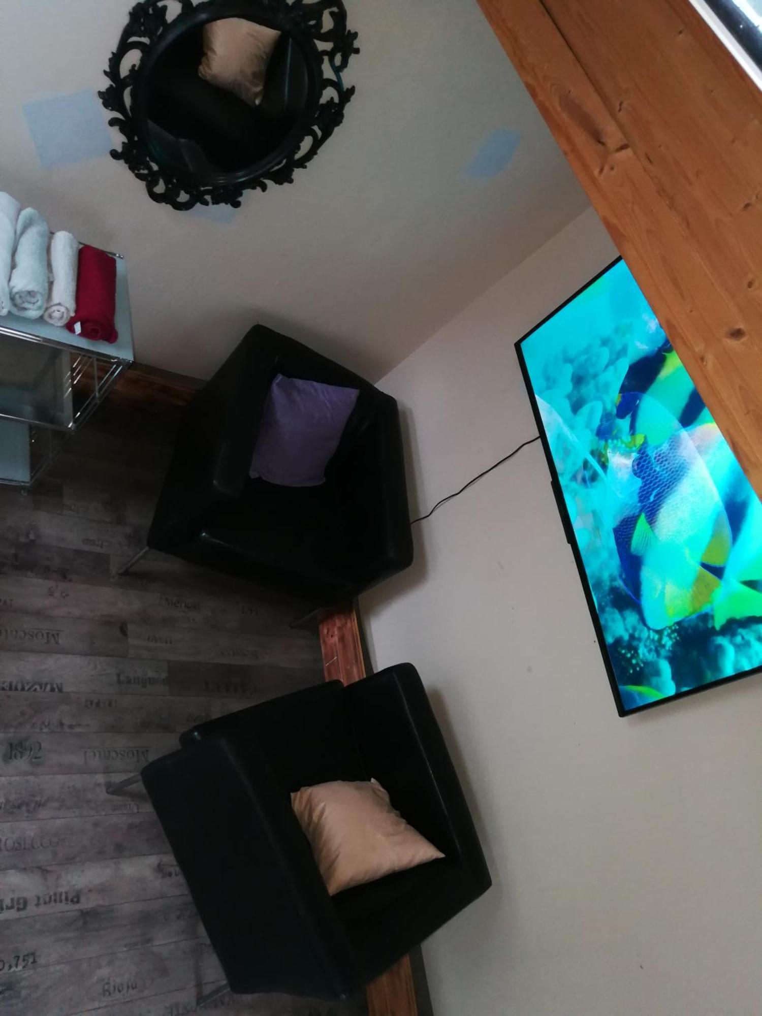 Wohlfuehloase - Zimmer, Appartment - Im Herzen Starnbergs الغرفة الصورة